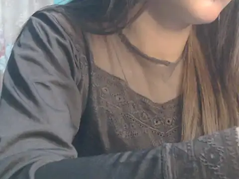 Chat +18 de NancyRuvi ao vivo