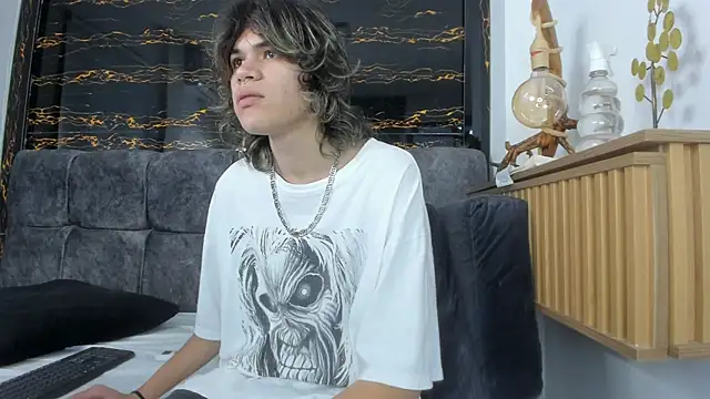 Diamond_twink's Webcam Show