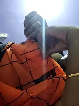 yamini1431 webcam show