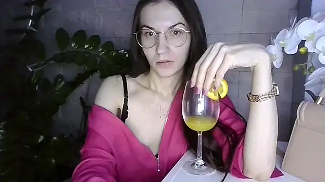 JuliaLovelyn Live XXX chat