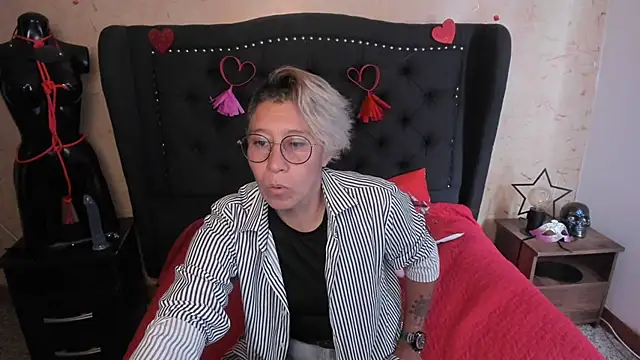 Chat XXX en directo de Kali_Panther