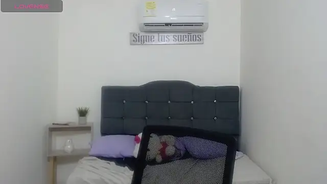 Chat +18 de Aleja_Gold ao vivo