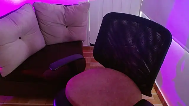 Chatroom XXX en direct de milfrousse