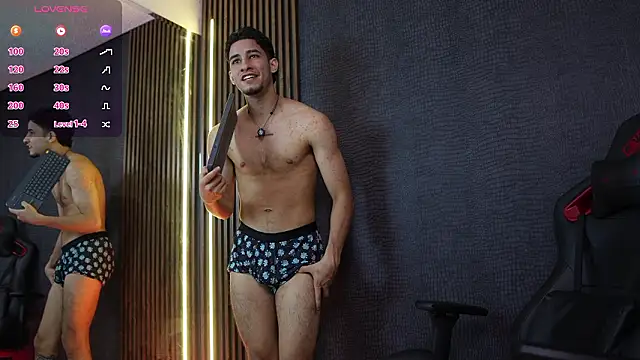 Chat XXX en directo de JakeMoxley