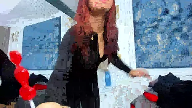 Chatroom XXX en direct de SashaHans