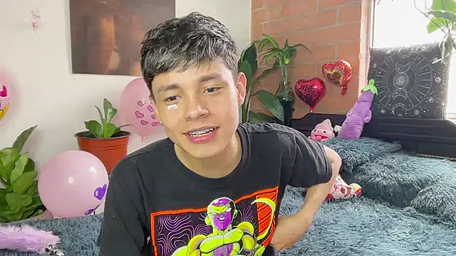 Andy_Belier23 라이브 XXX 채  팅