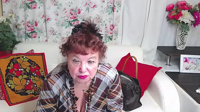 YourHotGranny Chat XXX live