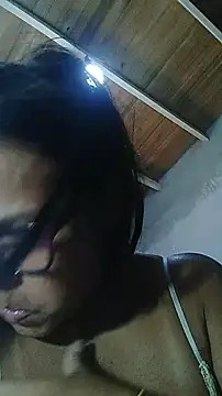 Xoticxenax: онлайн-секс-чат