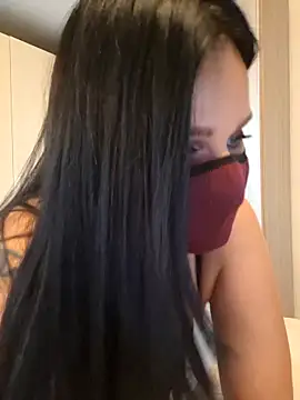 Nhaomy___ Adlı Modelin Canlı XXX Sohbeti