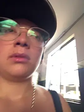 XXX chat uživo modela Engell_Vm