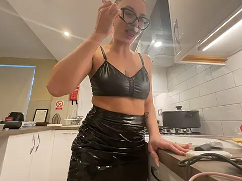 FoxyValentine 现场XXX聊天