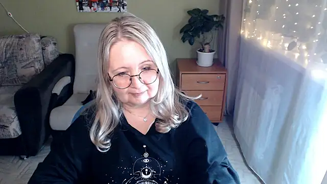 JanaMayer Adlı Modelin Canlı XXX Sohbeti