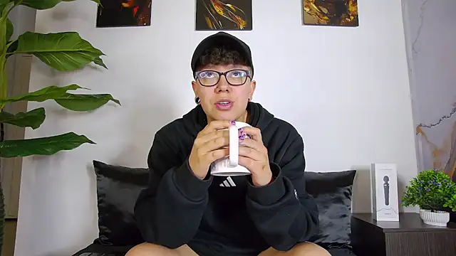 alex_noa Adlı Modelin Canlı XXX Sohbeti