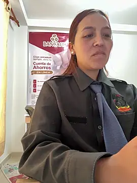 Emily-7_ Adlı Modelin Canlı XXX Sohbeti