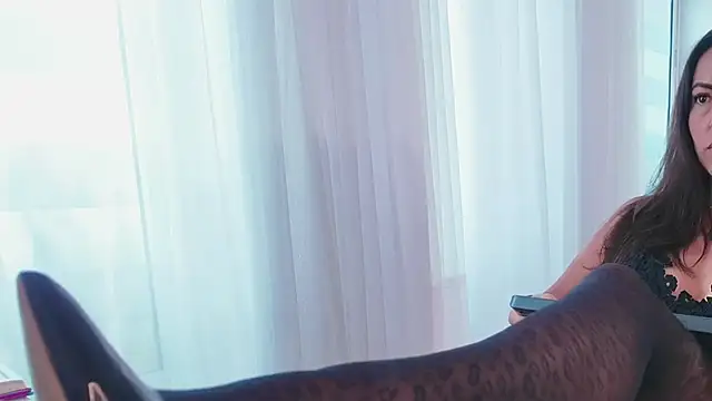 valcamtina 现场XXX聊天