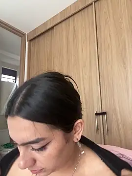 Chatroom XXX en direct de Nicollemays