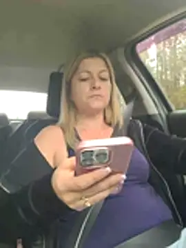 Chat +18 de NikkiBlisss ao vivo