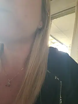 NikkiBlisss: απευθείας συνομιλία ΧΧΧ