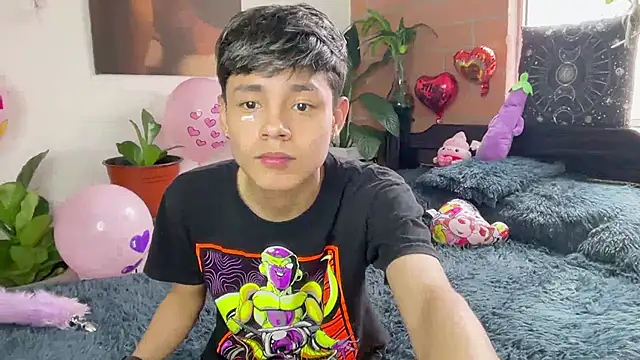 Онлайн чат XXX Andy_Belier23