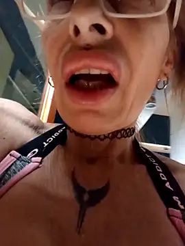 Živý XXX chat FrozenWaffle