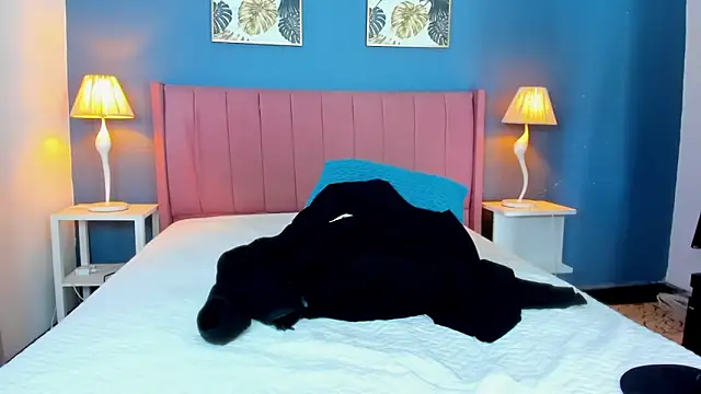 joss_shellby: διαδικτυακό σόου στην κάμερα