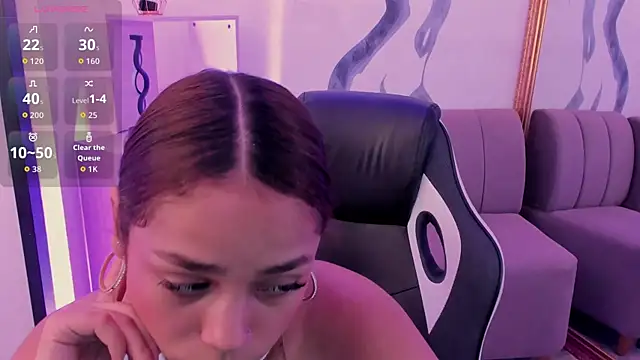 Pertunjukan Kamera Web CarolineFyre