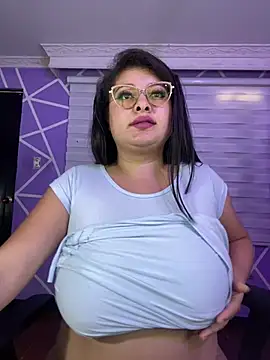 Chat +18 de MiiaaJoness ao vivo