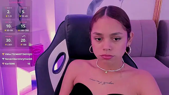 CarolineFyre Webcamshow