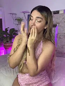 Dahnia_cruzのライブXXXチャット