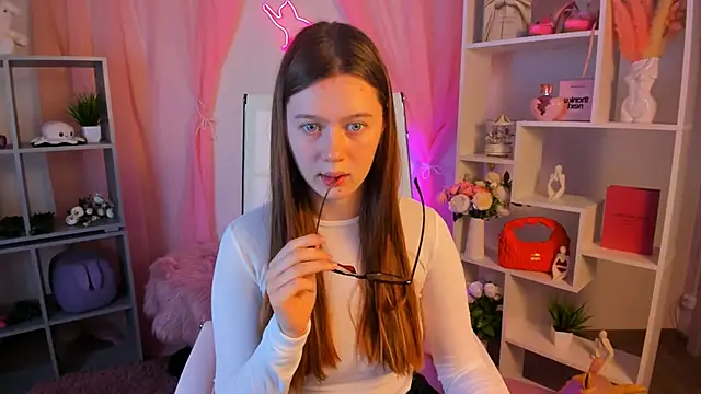 แชท XXX สดของ CelestineMauriac