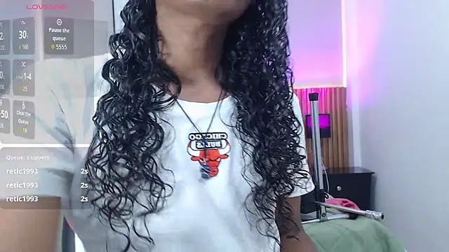 Mia_kheleer 在線直播表演