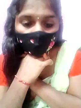 Tamil_Hot_Anu: διαδικτυακό σόου στην κάμερα