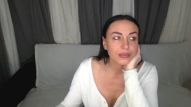 CloveLove Live XXX Chat