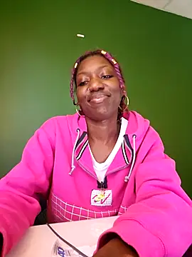 oliviaprettypussy 即時 XXX 聊天