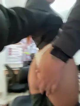 Emily-7_ Adlı Modelin Canlı XXX Sohbeti