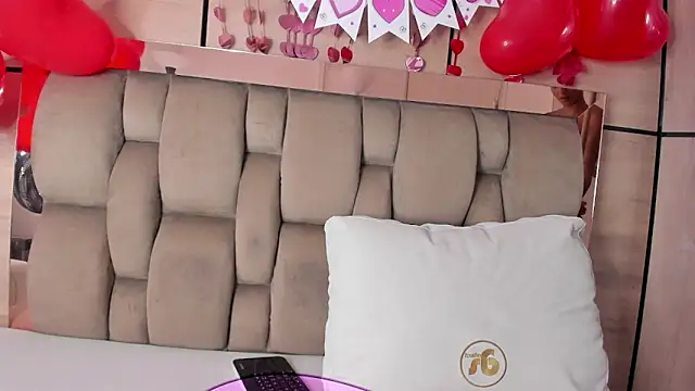 karol_lewissのライブXXXチャット