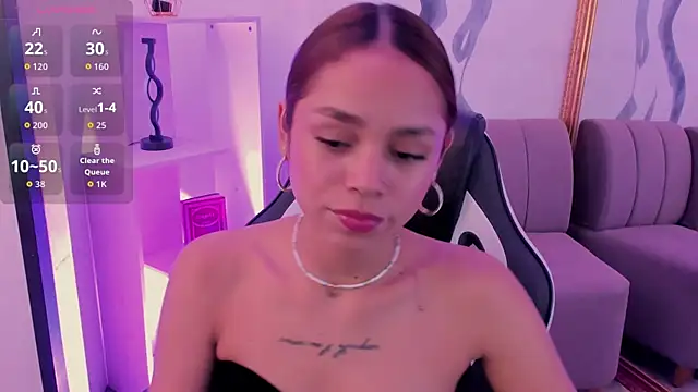 CarolineFyre Chat XXX live