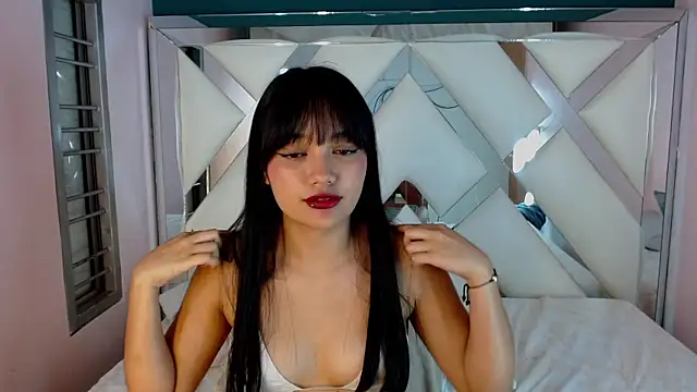 Kaytlin_James লাইভ XXX চ্যাট