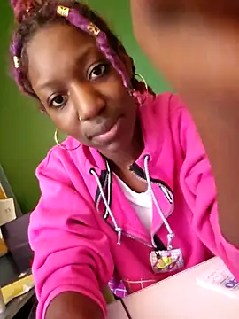 oliviaprettypussy লাইভ XXX চ্যাট