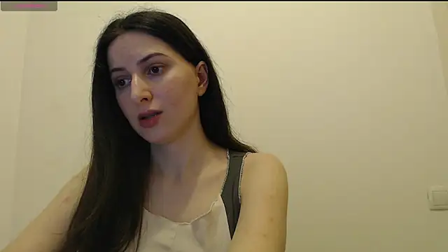 _Hot_Lady_ Adlı Modelin Canlı XXX Sohbeti