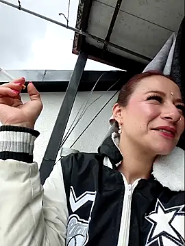 Chat XXX ao vivo de TaniaBlaze