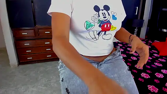 Chat +18 de Dollperverthot ao vivo