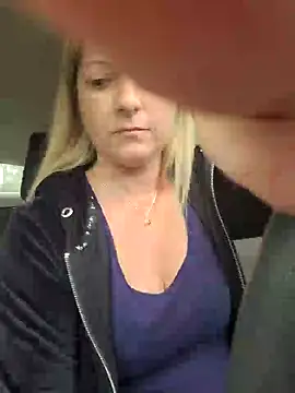 NikkiBlisss Live XXX-Chat