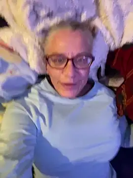 TrenaAnne Obrolan Langsung XXX