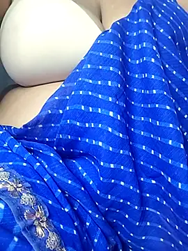 Chat XXX en directo de Ishani_9