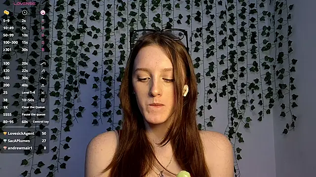 LisaBoddy: онлайн-секс-чат