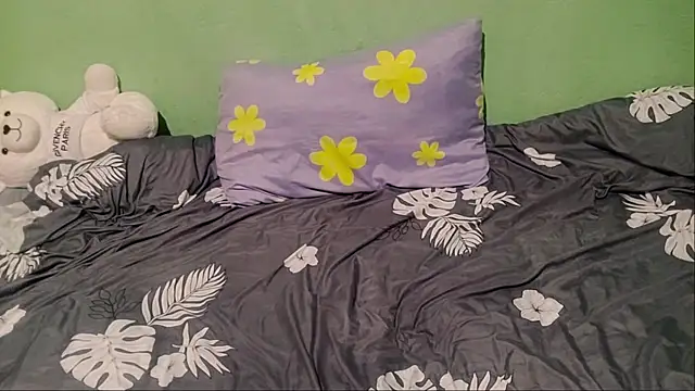 MillyVillage élő XXX-chatje