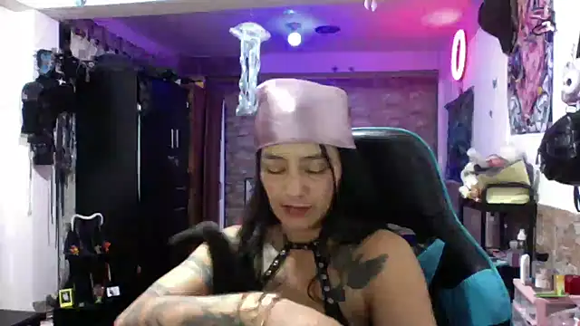 Chat XXX ao vivo de AngelaQueen_