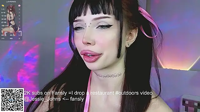 Jessie_Johns élő XXX-chatje