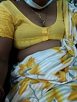 Tamilselviroja- élő XXX-chatje